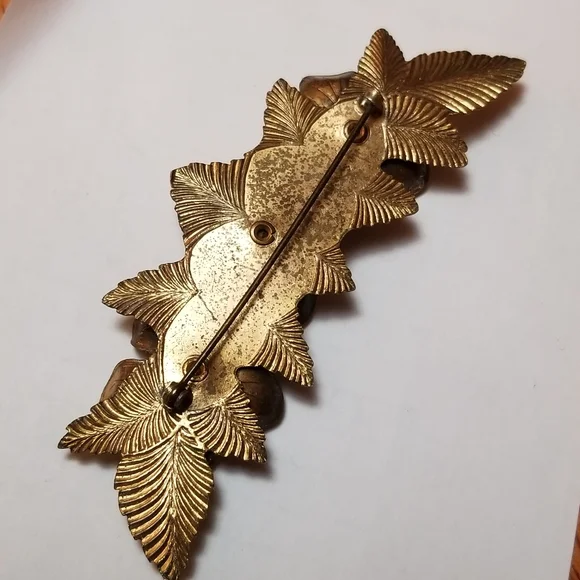 Relisted- Vintage three flowers brooch green rhinestones pin large crescent gold - Picture 12 of 14